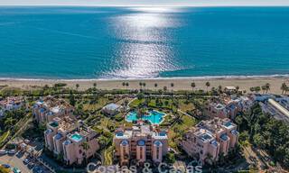 Appartement de plage modernisé avec vue panoramique sur la mer à vendre sur la New Golden Mile, Marbella - Estepona 802512 
