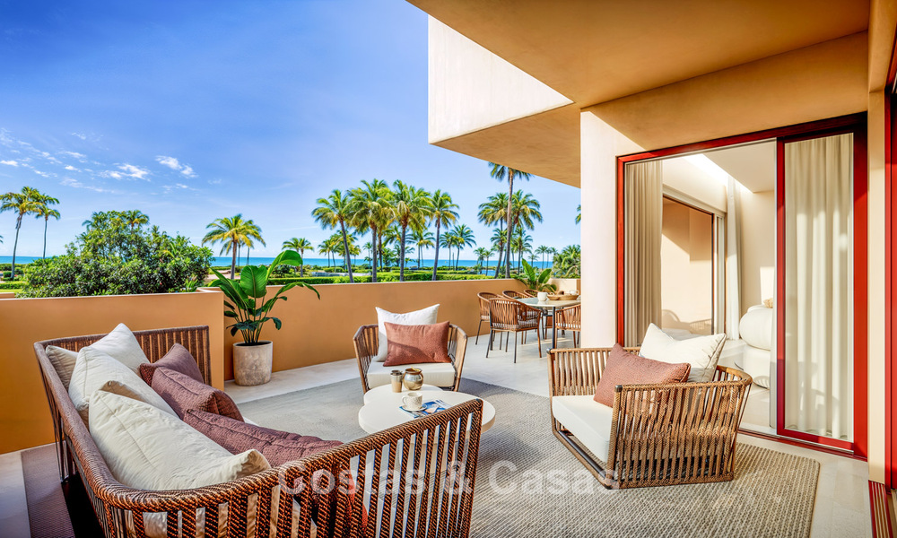 Appartement de plage modernisé avec vue panoramique sur la mer à vendre sur la New Golden Mile, Marbella - Estepona 802515