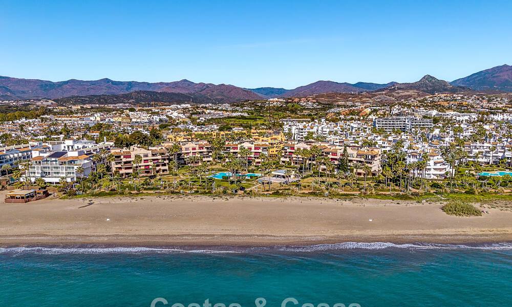 Appartement de plage modernisé avec vue panoramique sur la mer à vendre sur la New Golden Mile, Marbella - Estepona 802524
