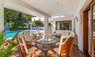 Villa à quelques pas de la plage à vendre sur la très prisée New Golden Mile entre Marbella et Estepona 802565 