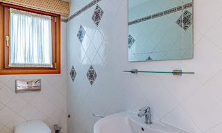 Villa à quelques pas de la plage à vendre sur la très prisée New Golden Mile entre Marbella et Estepona 802573 