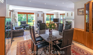 Villa à quelques pas de la plage à vendre sur la très prisée New Golden Mile entre Marbella et Estepona 802574 