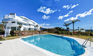 Appartement moderne en rez-de-jardin avec vue sur la mer à vendre dans un complexe boutique exclusif près de Marbella 802608 