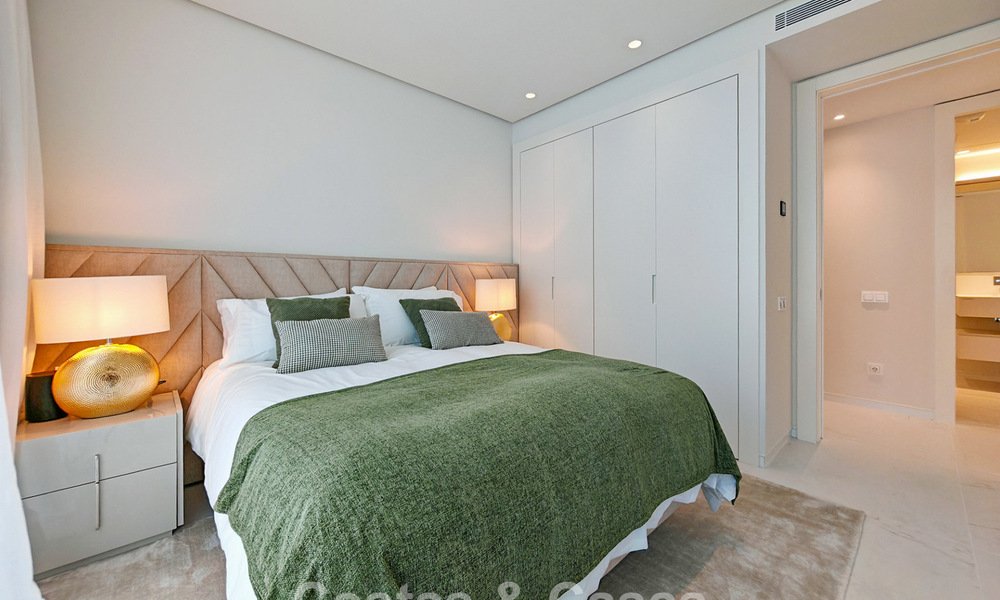 Appartement moderne en rez-de-jardin avec vue sur la mer à vendre dans un complexe boutique exclusif près de Marbella 802613