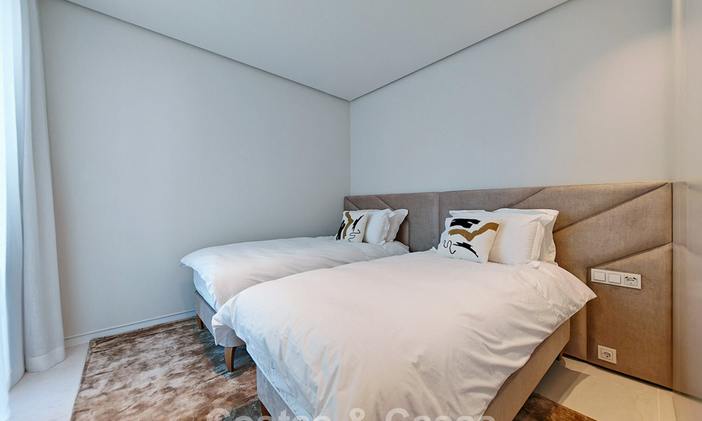 Appartement moderne en rez-de-jardin avec vue sur la mer à vendre dans un complexe boutique exclusif près de Marbella 802615