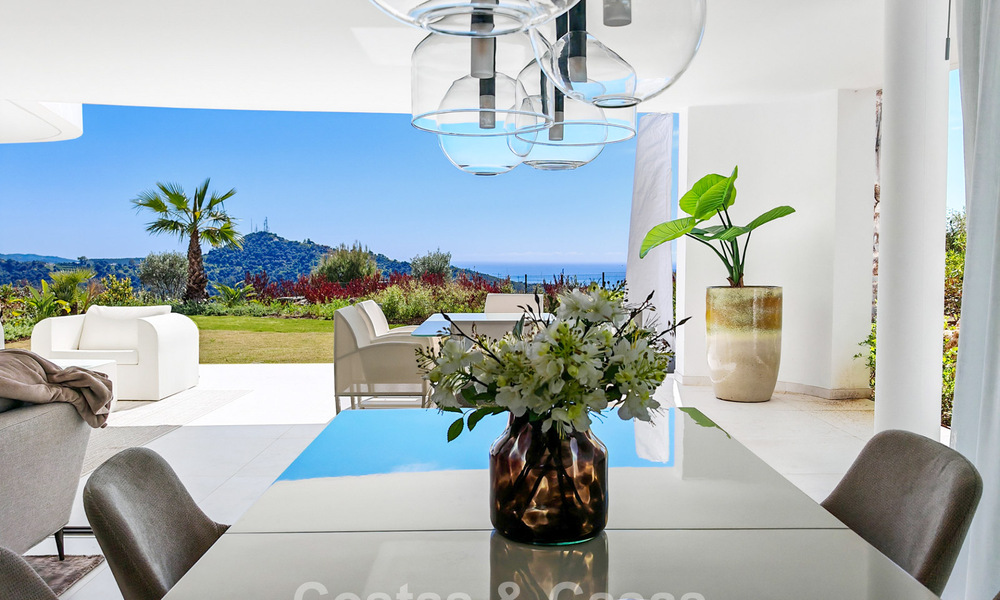 Appartement moderne en rez-de-jardin avec vue sur la mer à vendre dans un complexe boutique exclusif près de Marbella 802619
