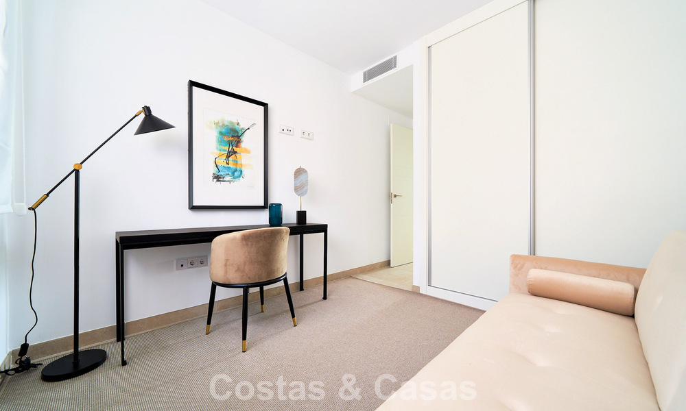 Appartements de luxe modernes avec vue sur la mer dans El Higuerón, une résidence de style resort à Fuengirola, Costa del Sol 802666