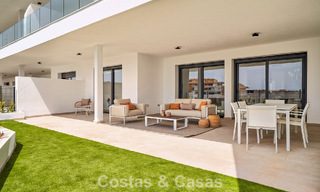 Appartements de luxe modernes avec vue sur la mer dans El Higuerón, une résidence de style resort à Fuengirola, Costa del Sol 802669 