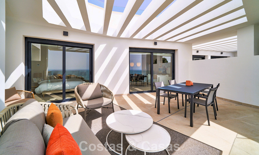 Appartements de luxe modernes avec vue sur la mer dans El Higuerón, une résidence de style resort à Fuengirola, Costa del Sol 802670