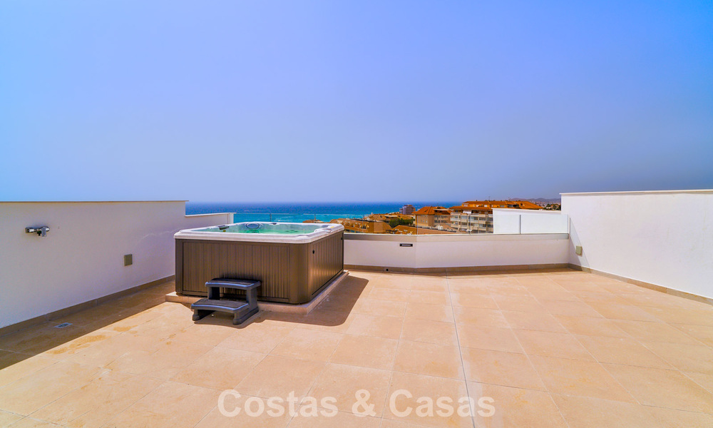 Appartements de luxe modernes avec vue sur la mer dans El Higuerón, une résidence de style resort à Fuengirola, Costa del Sol 802671