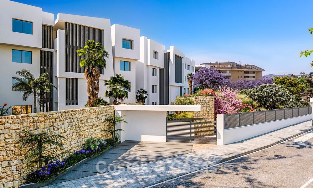 Appartements de luxe modernes avec vue sur la mer dans El Higuerón, une résidence de style resort à Fuengirola, Costa del Sol 802674
