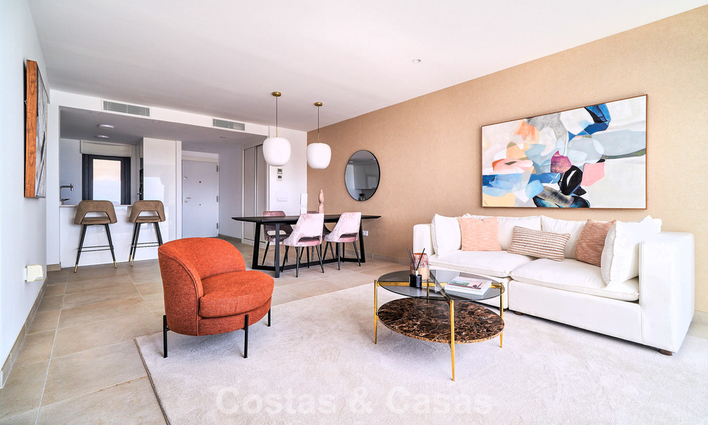 Appartements de luxe modernes avec vue sur la mer dans El Higuerón, une résidence de style resort à Fuengirola, Costa del Sol 802678