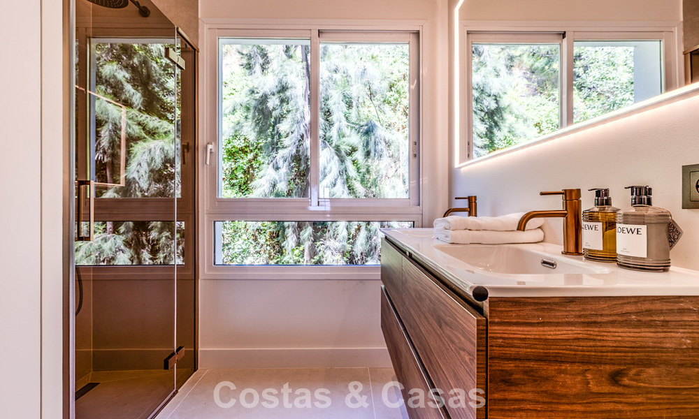 Appartement de designer rénové avec vue panoramique sur la mer à vendre à La Quinta, Marbella - Benahavís 802687