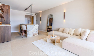 Appartement de designer rénové avec vue panoramique sur la mer à vendre à La Quinta, Marbella - Benahavís 802690 