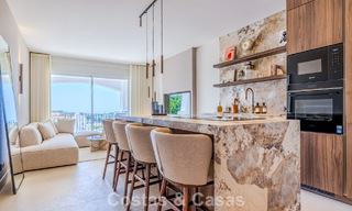 Appartement de designer rénové avec vue panoramique sur la mer à vendre à La Quinta, Marbella - Benahavís 802696 