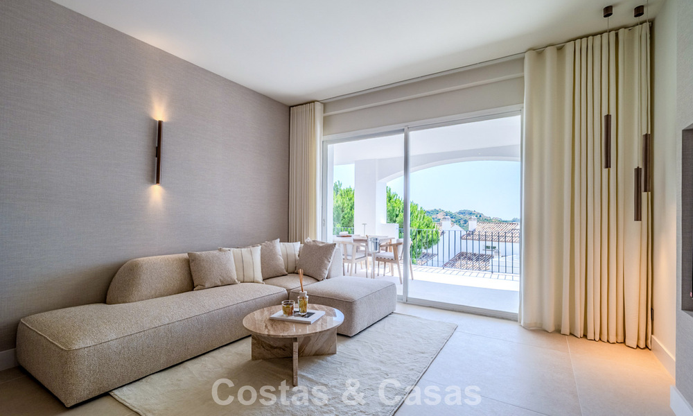 Appartement de designer rénové avec vue panoramique sur la mer à vendre à La Quinta, Marbella - Benahavís 802697
