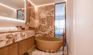 Appartement de designer rénové avec vue panoramique sur la mer à vendre à La Quinta, Marbella - Benahavís 802708 