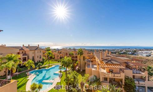 Penthouse lumineux avec vue panoramique sur la mer à vendre dans les collines de Marbella - Benahavís 802655