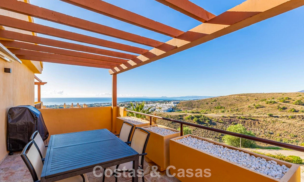 Penthouse lumineux avec vue panoramique sur la mer à vendre dans les collines de Marbella - Benahavís 802656