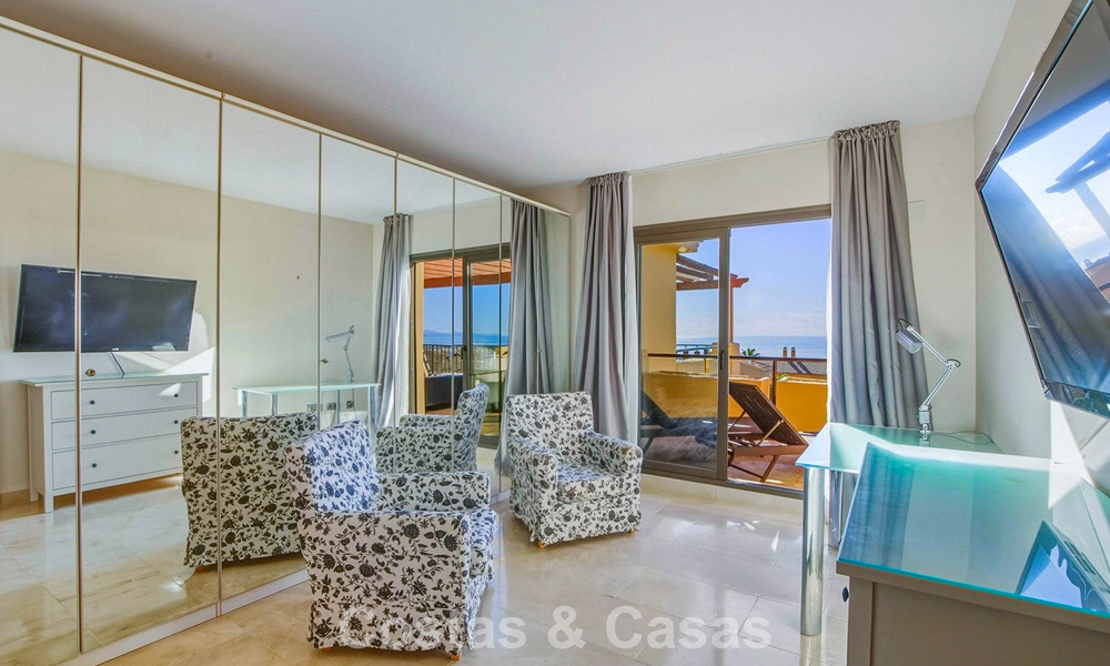 Penthouse lumineux avec vue panoramique sur la mer à vendre dans les collines de Marbella - Benahavís 802657