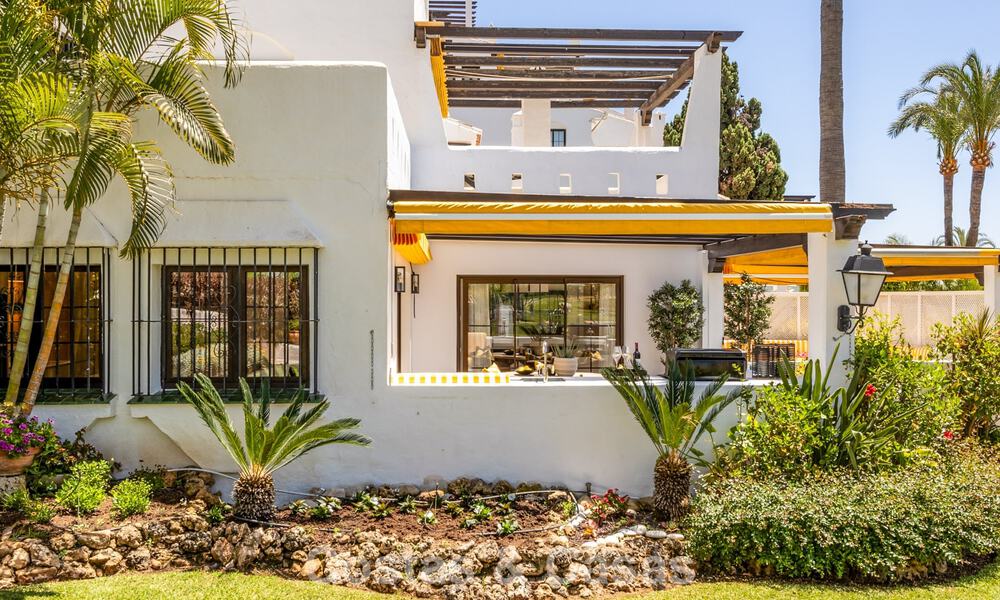 Appartement haut de gamme rénové à vendre, à quelques pas de toutes les commodités à Nueva Andalucía, Marbella 802763
