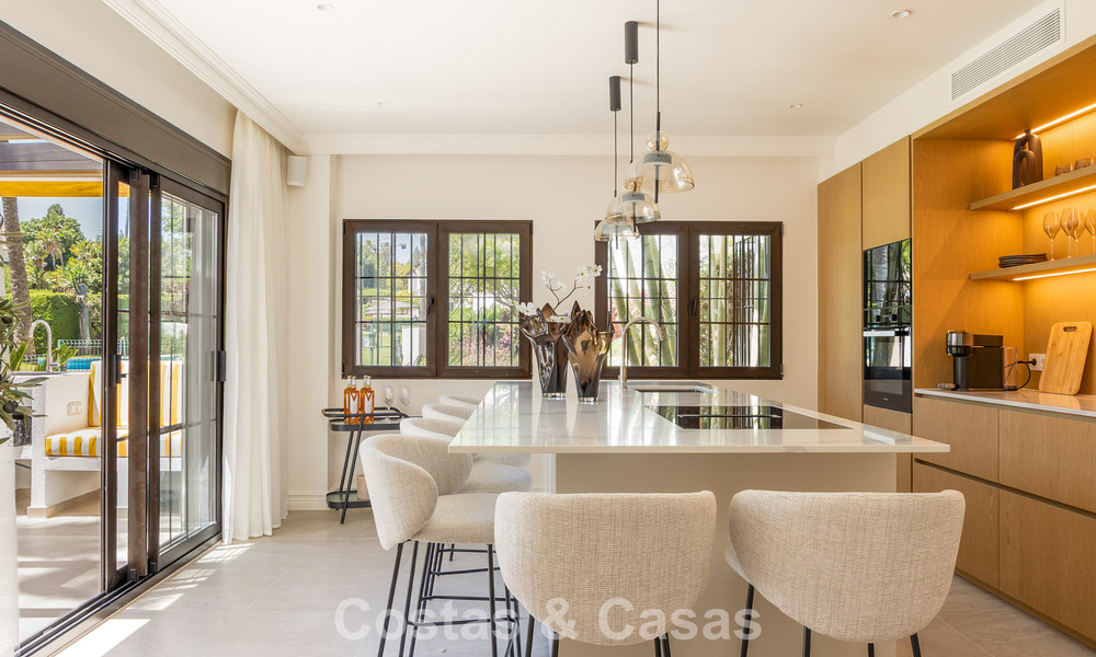 Appartement haut de gamme rénové à vendre, à quelques pas de toutes les commodités à Nueva Andalucía, Marbella 802765