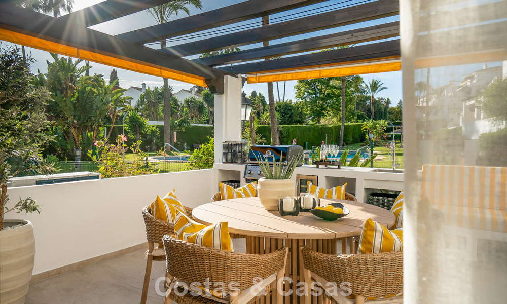 Appartement haut de gamme rénové à vendre, à quelques pas de toutes les commodités à Nueva Andalucía, Marbella 802773