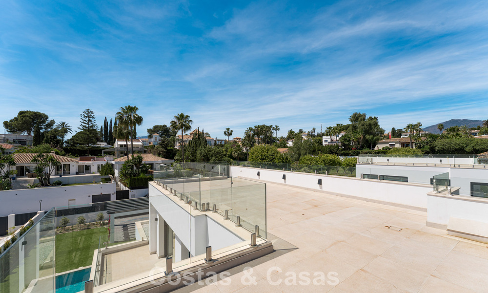 Villa moderne au design contemporain avec piscine à vendre à proximité de la Nouvelle Mille d'Or, près de San Pedro - Marbella 802809