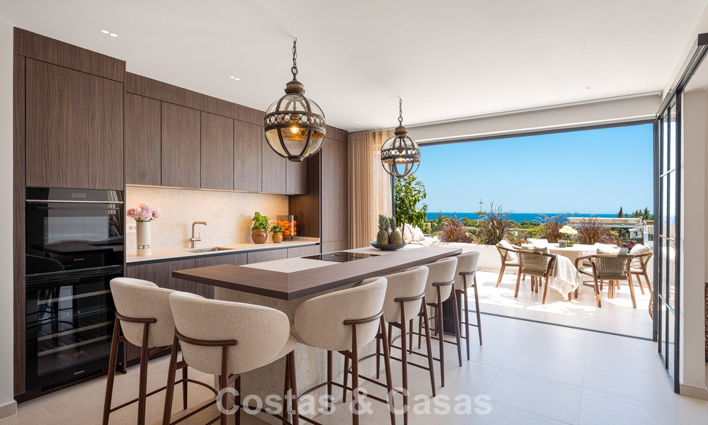 Luxueux appartement rénové avec vue sur la mer à vendre dans une résidence sécurisée sur le Golden Mile de Marbella 802831