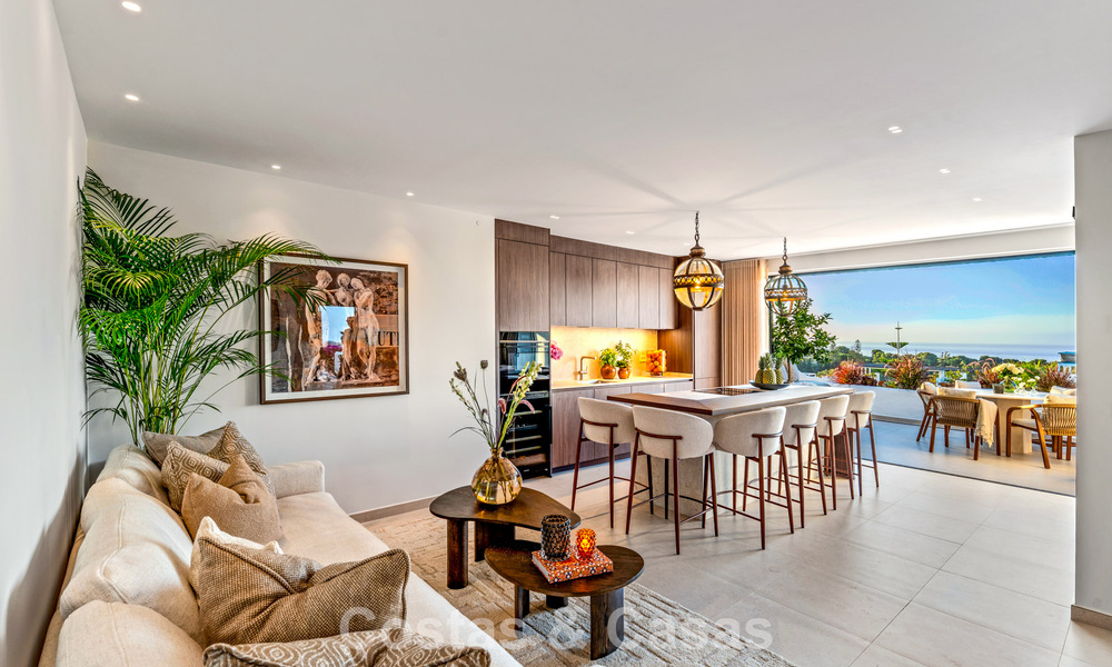 Luxueux appartement rénové avec vue sur la mer à vendre dans une résidence sécurisée sur le Golden Mile de Marbella 802835