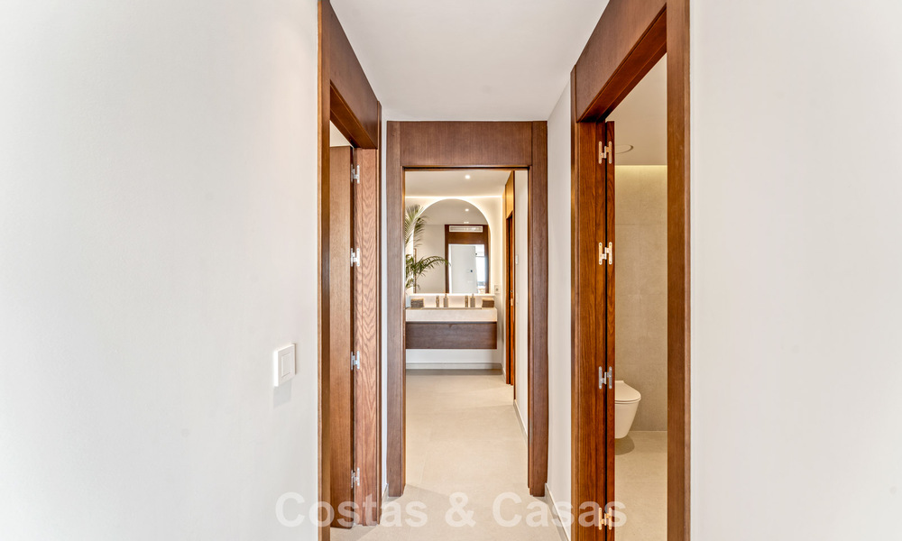Luxueux appartement rénové avec vue sur la mer à vendre dans une résidence sécurisée sur le Golden Mile de Marbella 802844