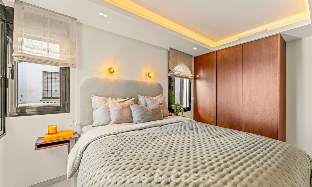 Luxueux appartement rénové avec vue sur la mer à vendre dans une résidence sécurisée sur le Golden Mile de Marbella 802850