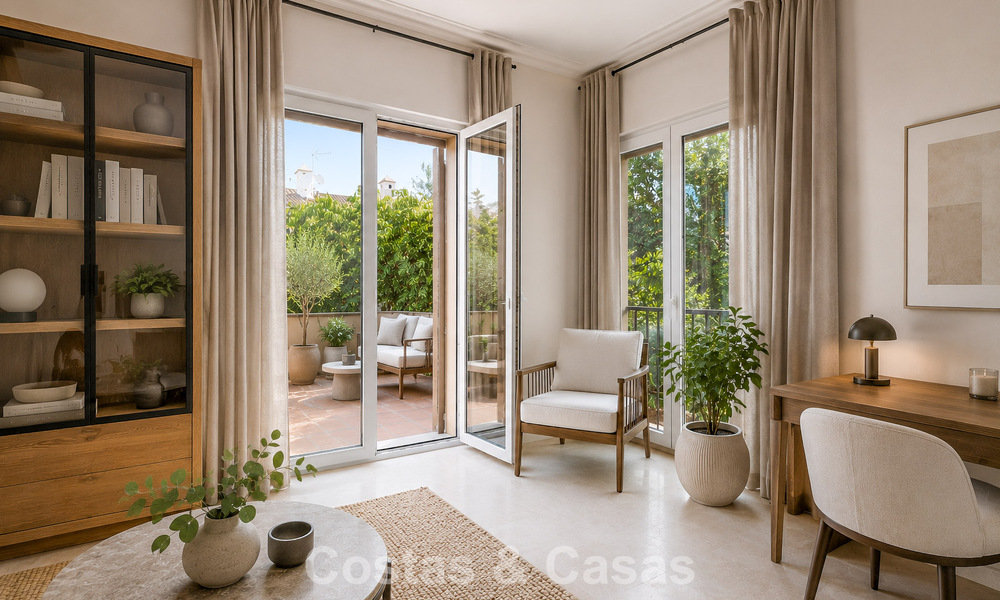 Villa jumelée avec un excellent potentiel à vendre, en première ligne de golf à Nueva Andalucía, Marbella 802867
