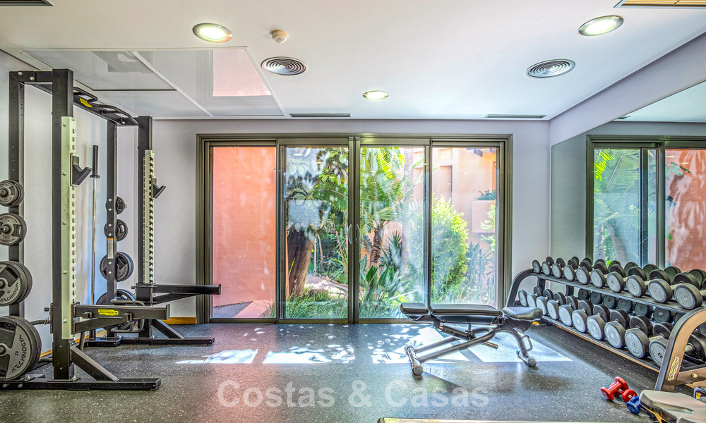 Spacieux et luxueux appartement avec vue sur la mer à vendre dans une résidence exclusive sur le Golden Mile de Marbella 802970
