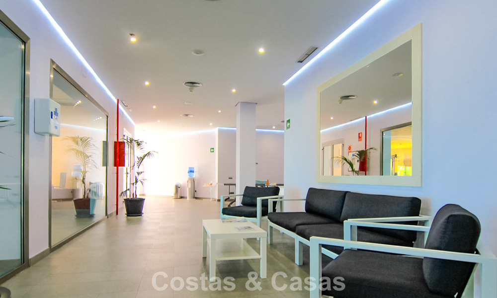 Spacieux et luxueux appartement avec vue sur la mer à vendre dans une résidence exclusive sur le Golden Mile de Marbella 802975