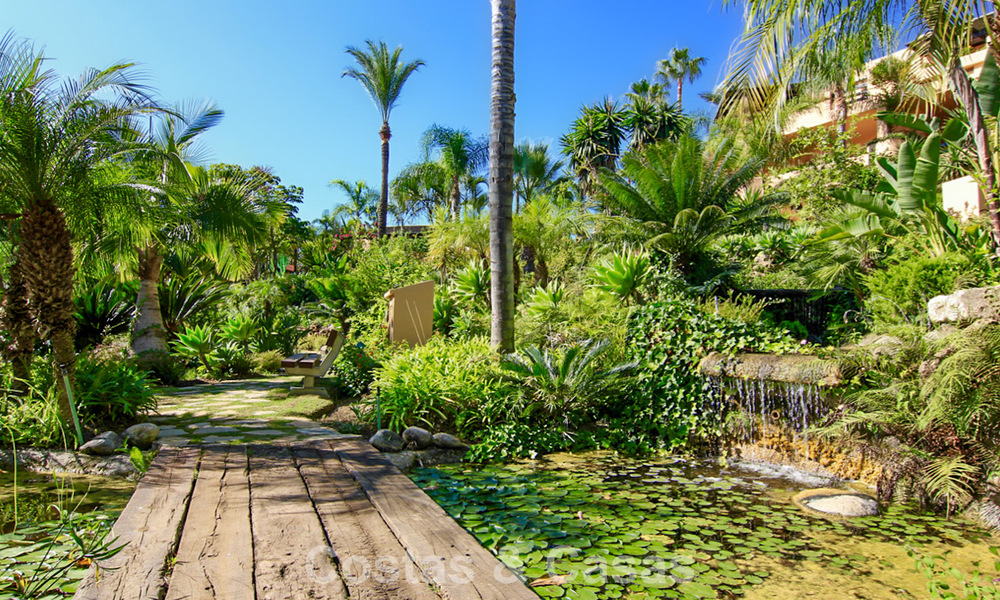 Spacieux et luxueux appartement avec vue sur la mer à vendre dans une résidence exclusive sur le Golden Mile de Marbella 802979