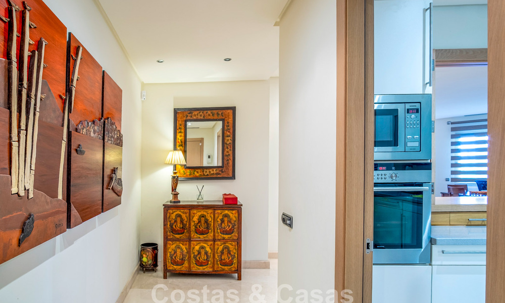 Spacieux et luxueux appartement avec vue sur la mer à vendre dans une résidence exclusive sur le Golden Mile de Marbella 802980