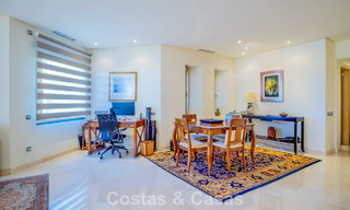Spacieux et luxueux appartement avec vue sur la mer à vendre dans une résidence exclusive sur le Golden Mile de Marbella 802987 