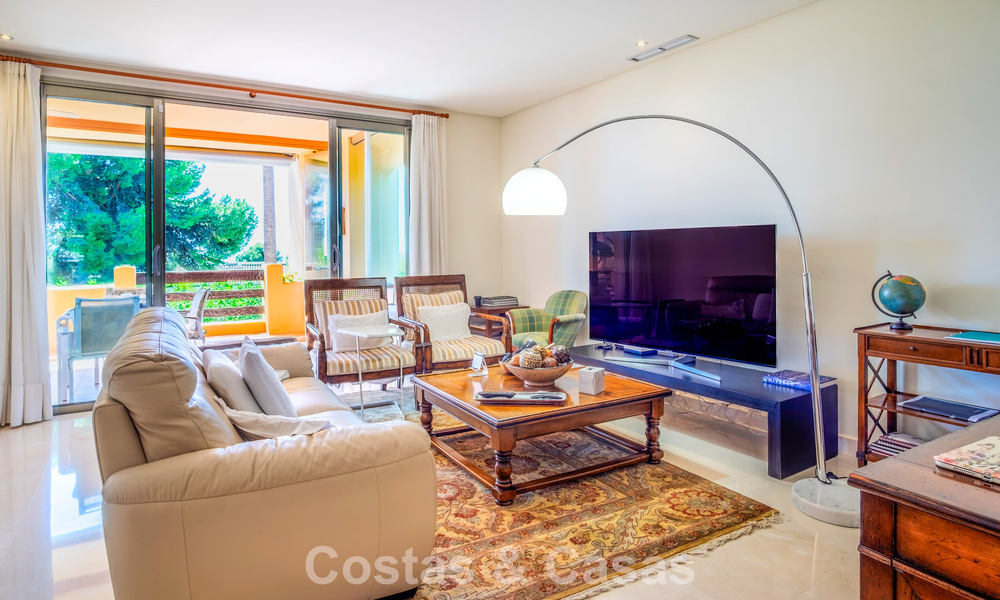 Spacieux et luxueux appartement avec vue sur la mer à vendre dans une résidence exclusive sur le Golden Mile de Marbella 802988