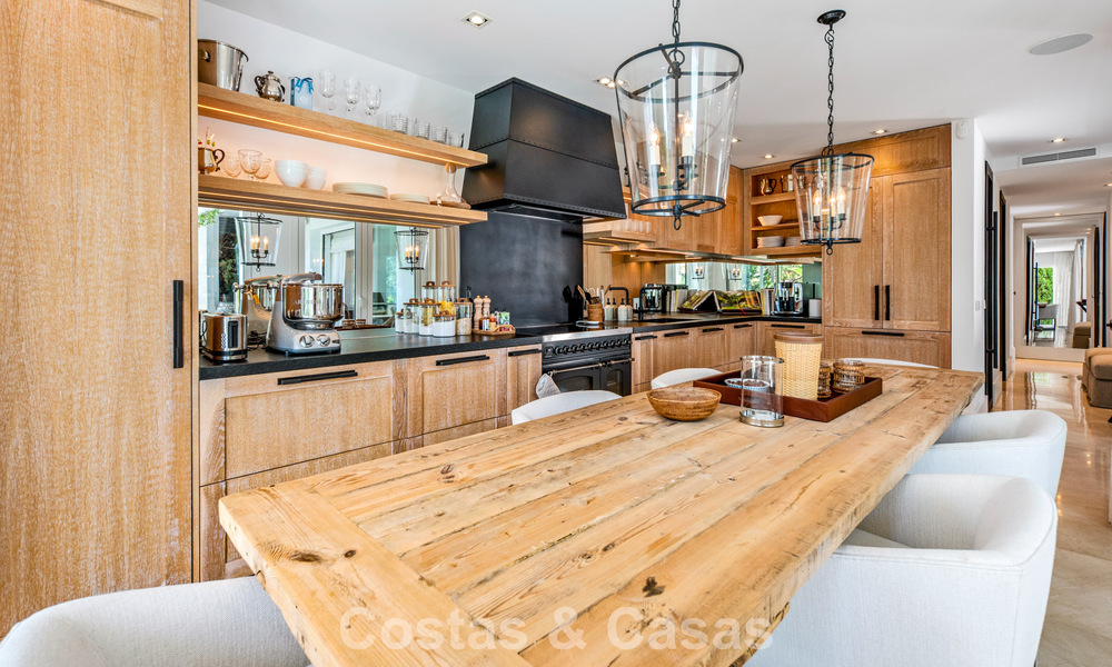 Appartement de luxe entièrement rénové à vendre à Puente Romano, Marbella 803016