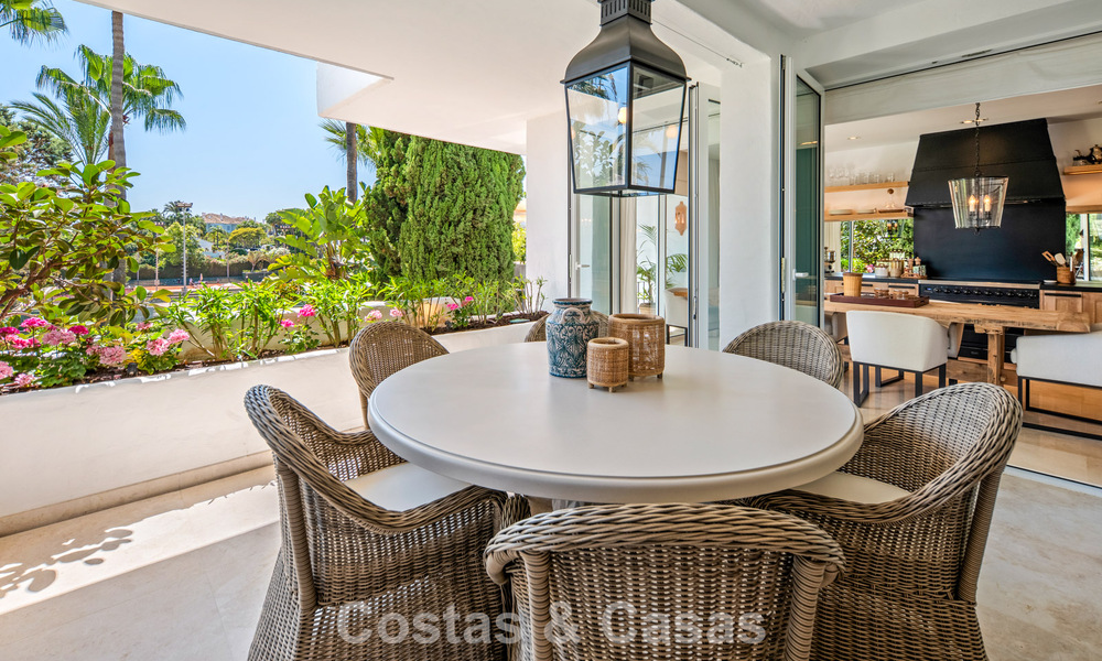Appartement de luxe entièrement rénové à vendre à Puente Romano, Marbella 803019