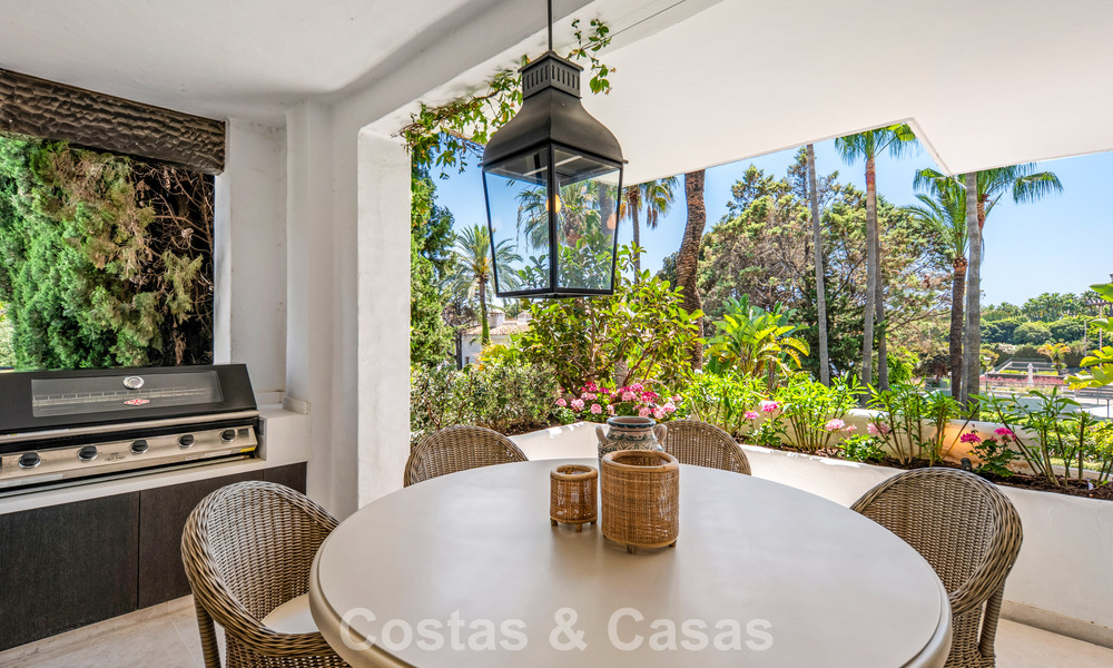 Appartement de luxe entièrement rénové à vendre à Puente Romano, Marbella 803023