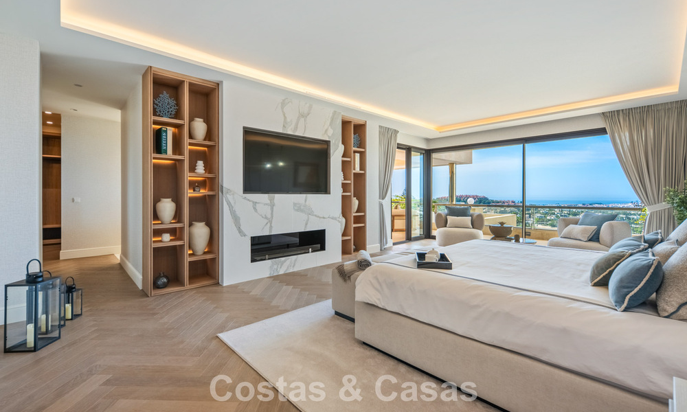 Penthouse duplex exclusif avec vue panoramique sur la mer à vendre à Nueva Andalucía, Marbella 803035