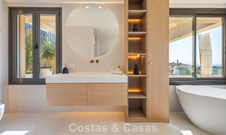 Penthouse duplex exclusif avec vue panoramique sur la mer à vendre à Nueva Andalucía, Marbella 803057 