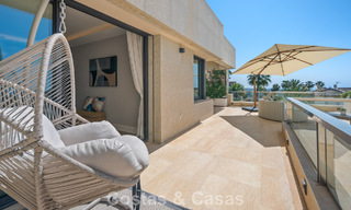 Penthouse duplex exclusif avec vue panoramique sur la mer à vendre à Nueva Andalucía, Marbella 803060 