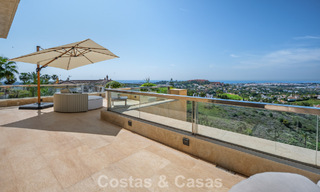 Penthouse duplex exclusif avec vue panoramique sur la mer à vendre à Nueva Andalucía, Marbella 803061 