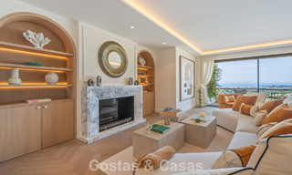 Penthouse duplex exclusif avec vue panoramique sur la mer à vendre à Nueva Andalucía, Marbella 803063 
