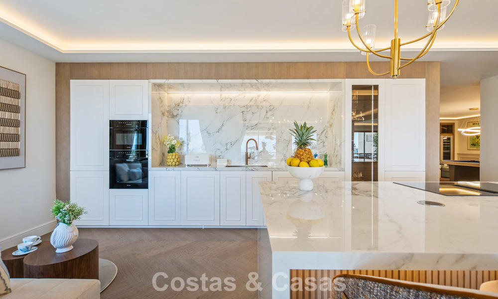 Penthouse duplex exclusif avec vue panoramique sur la mer à vendre à Nueva Andalucía, Marbella 803071