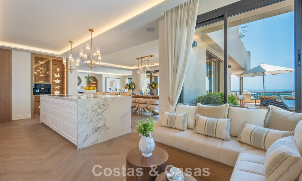 Penthouse duplex exclusif avec vue panoramique sur la mer à vendre à Nueva Andalucía, Marbella 803075