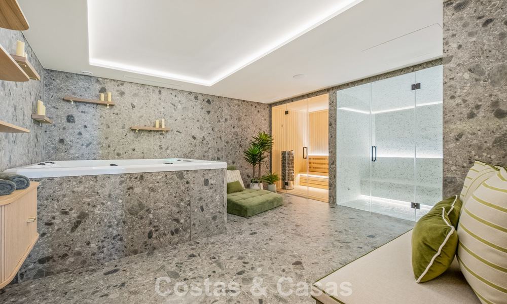 Penthouse duplex exclusif avec vue panoramique sur la mer à vendre à Nueva Andalucía, Marbella 803081